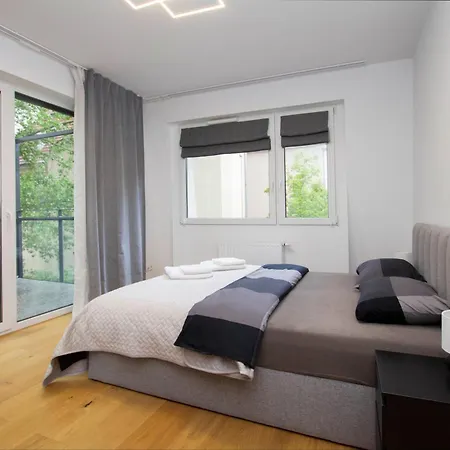 The Bridge Company Loft 2 - 86m2 Apartment *